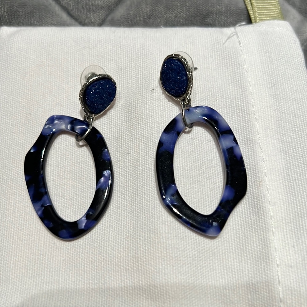Blue dangle earrings